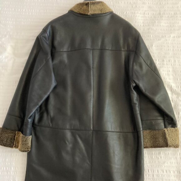 Shearling coat - Picture 8 of 12